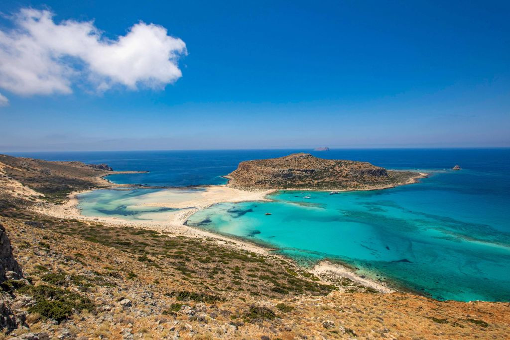 Topul celor mai frumoase plaje din Creta. Locuri spectaculoase unde poți să faci plajă și să te bucuri de un peisaj de vis