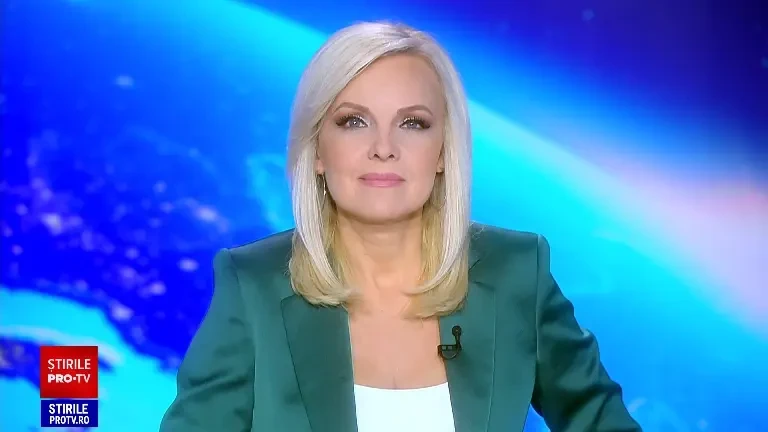 O femeie care a împlinit 102 ani și-a sărbătorit aniversarea sărind cu parașuta. A reușit o aterizare perfectă