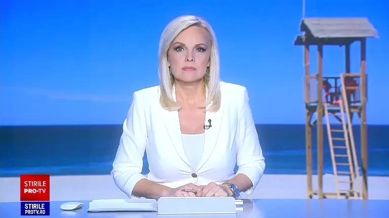 Turiștii de la mare continuă să ignore steagul roșu și atenționările salvamarilor. „N-ai cum să nu intri, te trage atmosfera”