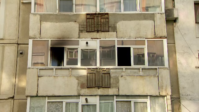 O pensionară din Iași a fost găsită carbonizată în casă. De la ce ar fi pornit incendiul