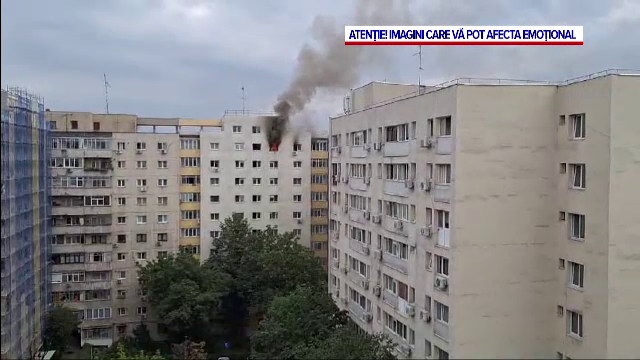 Un apartament din București ar fi luat foc de la bateria unei biciclete electrice. În casă erau 10 câini, unii au ars de vii