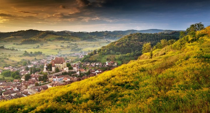 Sate de poveste de vizitat toamna aceasta în România