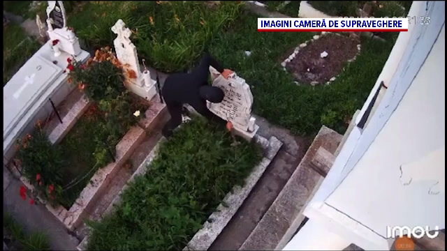 Scandal într-un cimitir din Câmpulung Muscel. Un bărbat a fost reținut pentru profanare de morminte și ultraj