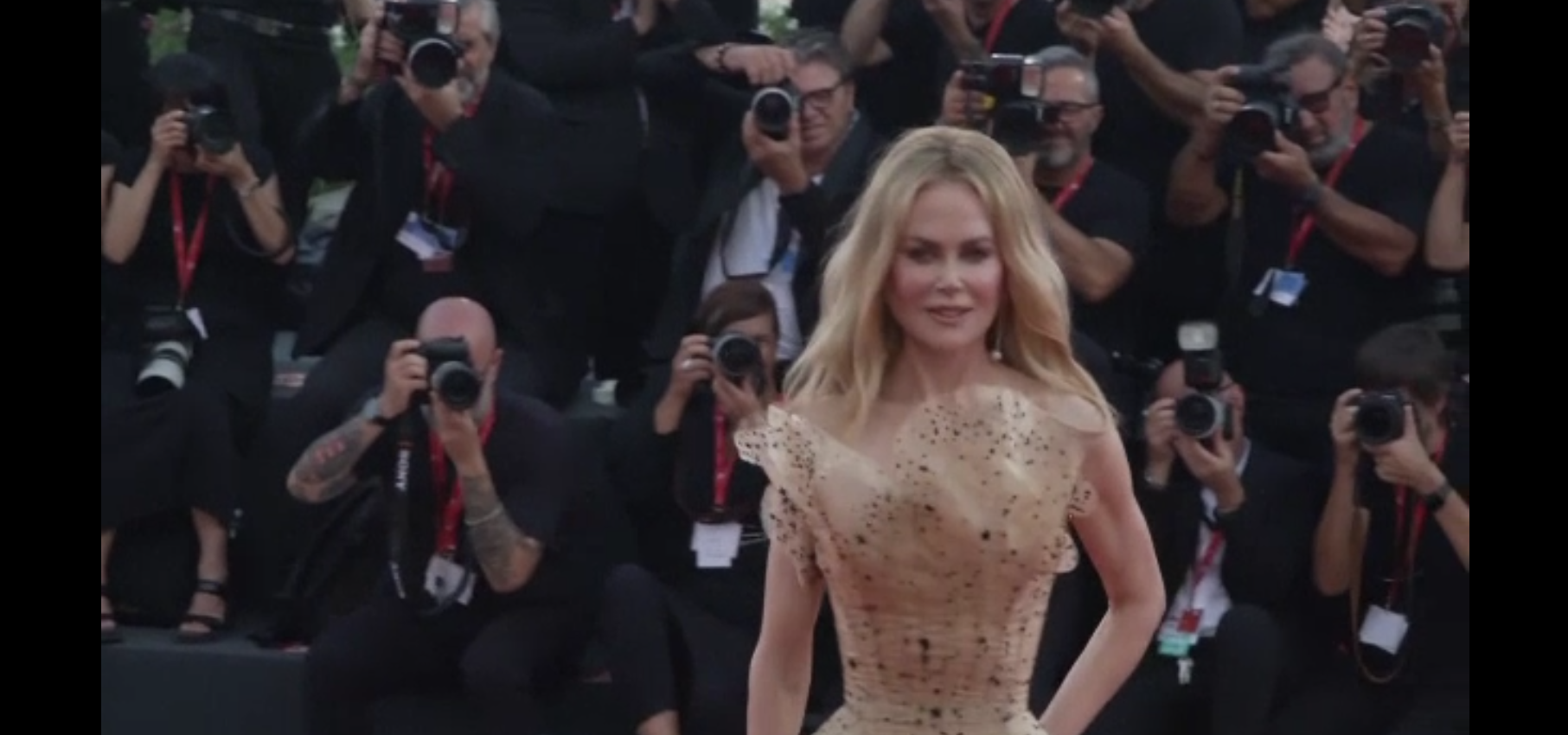 Seară magică la festivalul de film de la Veneția. Nicole Kidman a avut o apariție superbă pe covorul roșu