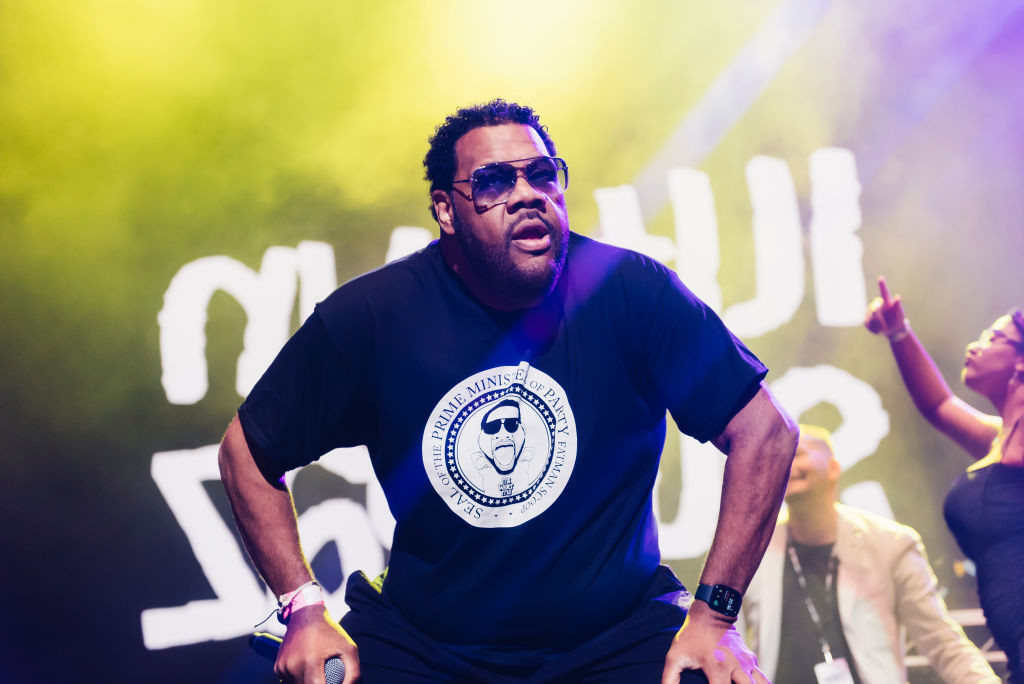 Ce băutură a consumat rapperul Fatman Scoop chiar înainte de se prăbuși pe scenă. Ultimele cuvinte: ”Let's make some noise”