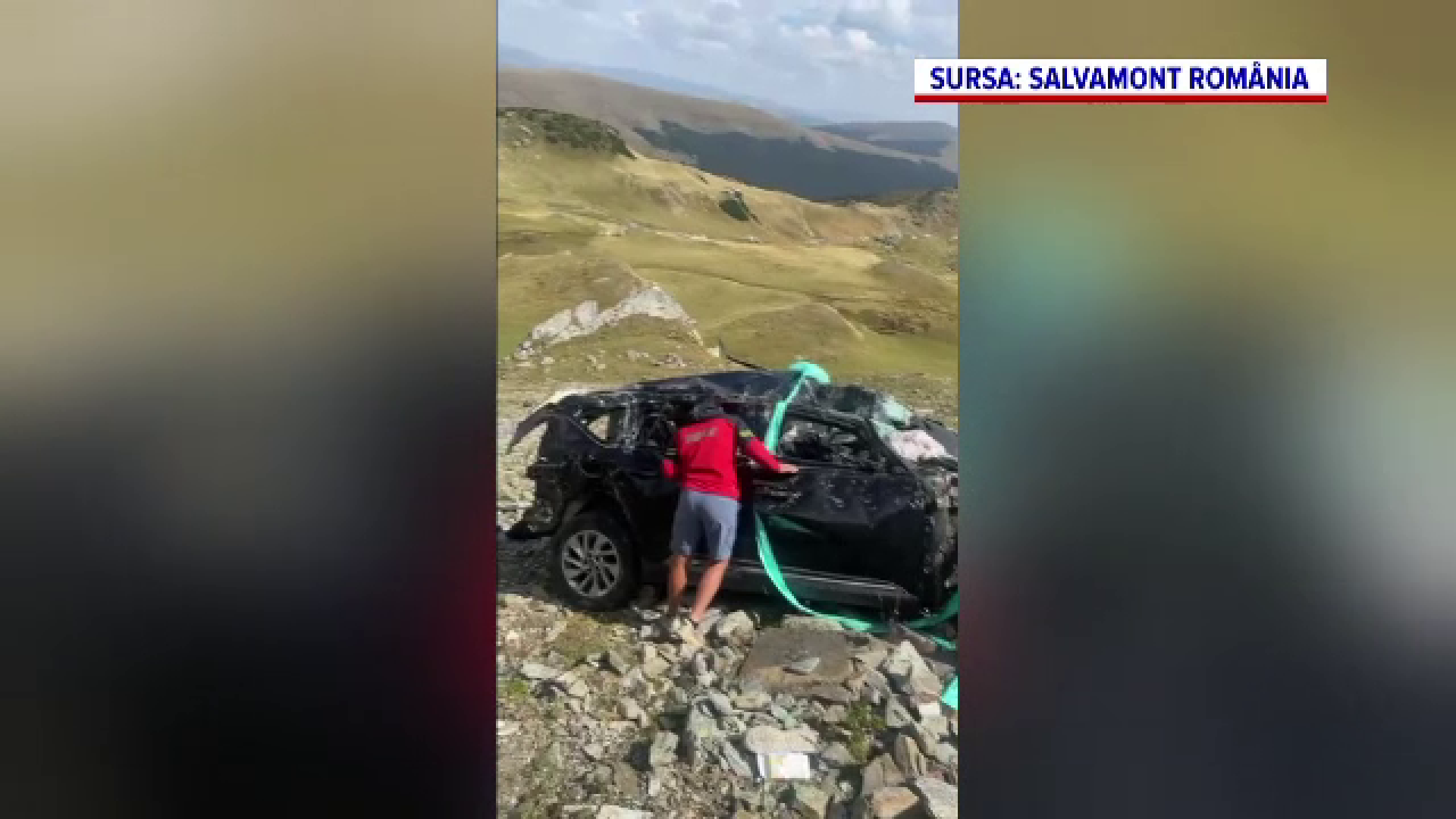 Bărbat mort după ce a sărit cu mașina într-o prăpastie de 200 de metri, pe Transalpina. Ce a spus familiei cu o zi înainte