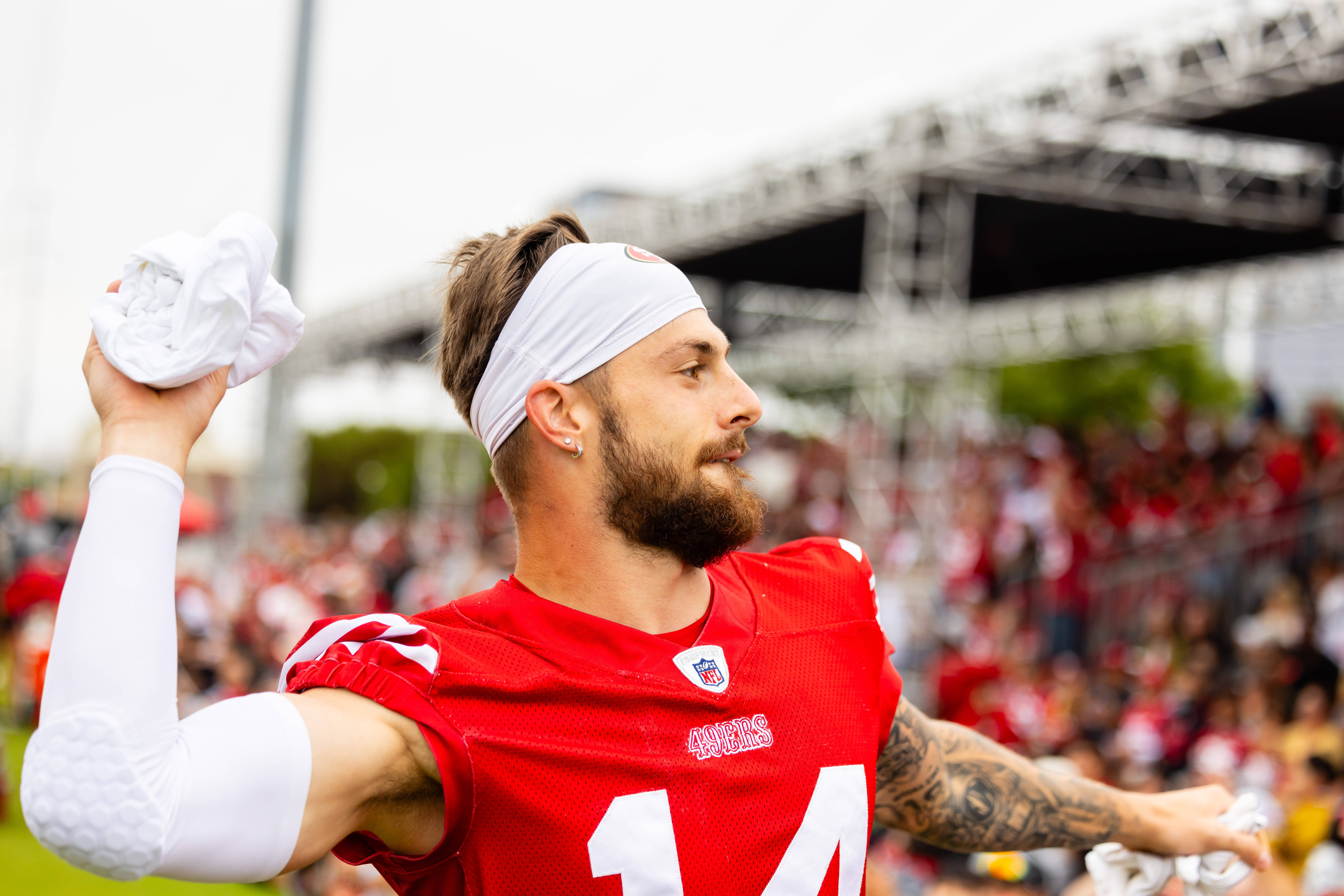 Un jucător din NFL a fost împuşcat în piept în timpul unei tentative de jaf la San Francisco. El a scăpat cu viaţă