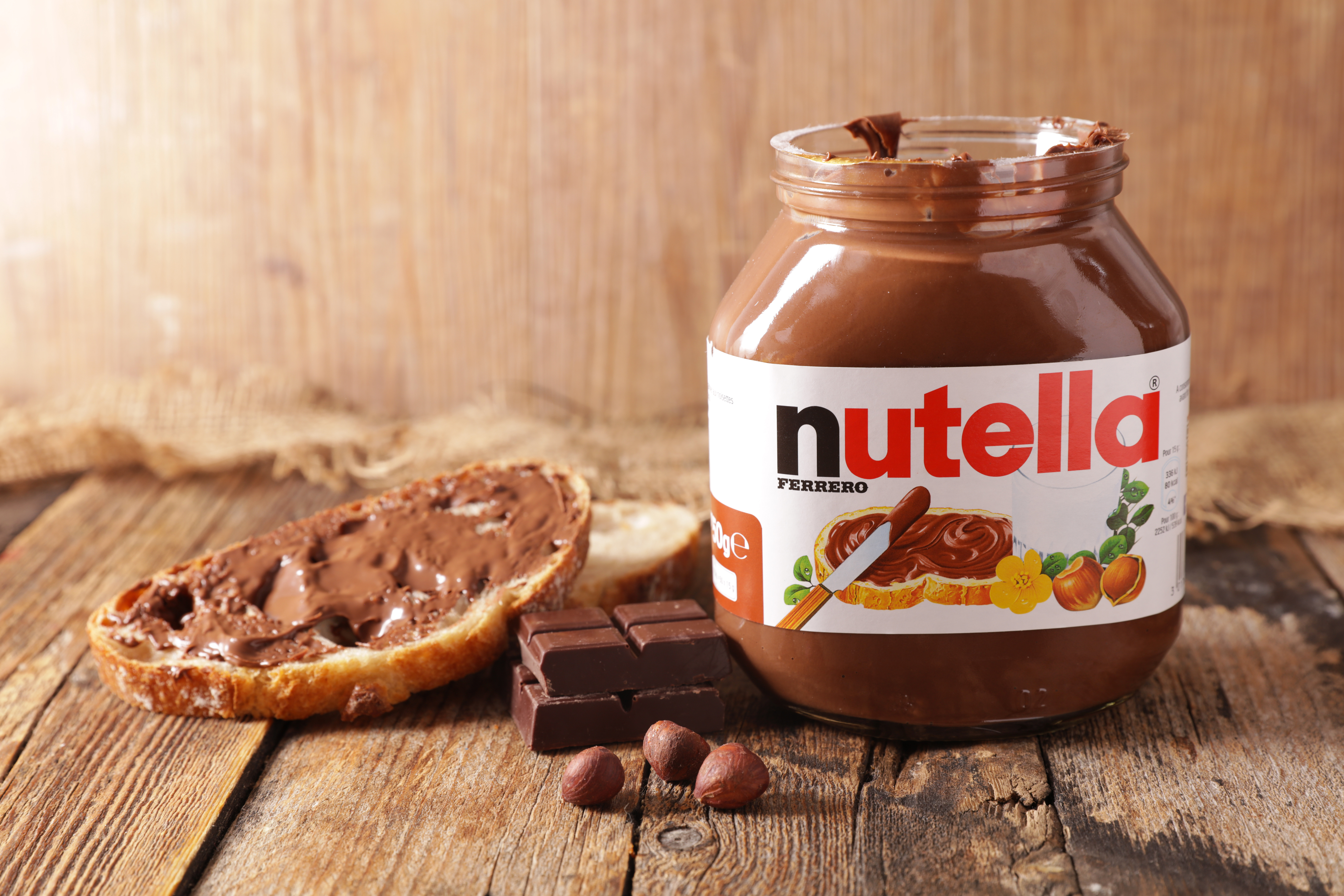 A apărut crema de ciocolată Nutella vegană. Din ce este făcută