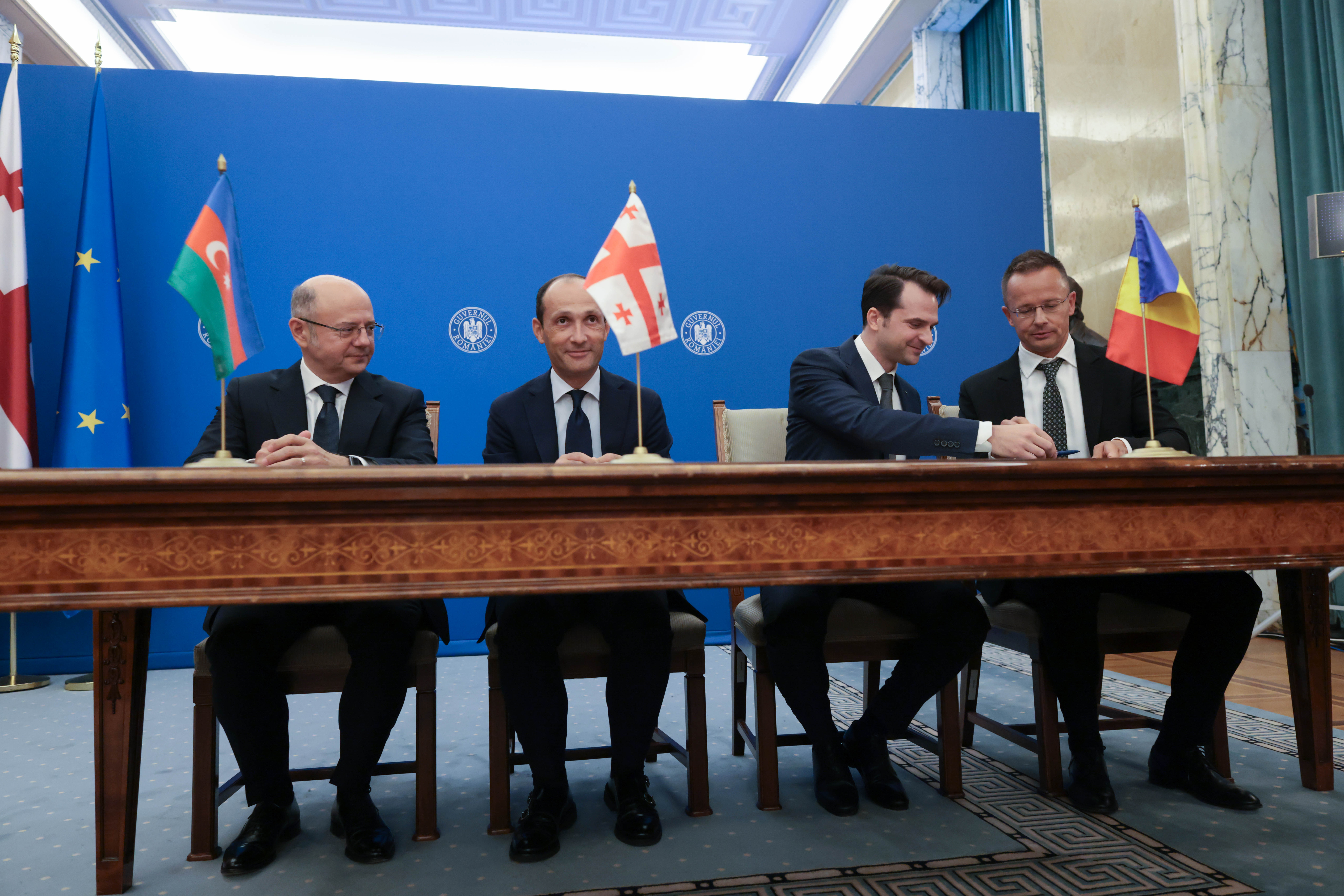 România, acord cu trei state. Ce vor să pună pe fundul Mării Negre