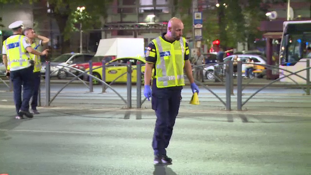 Fetele lovite de mașină pe Șoseaua Colentina s-ar fi grăbit să ajungă la tramvai. Una a fost aruncată la câțiva metri