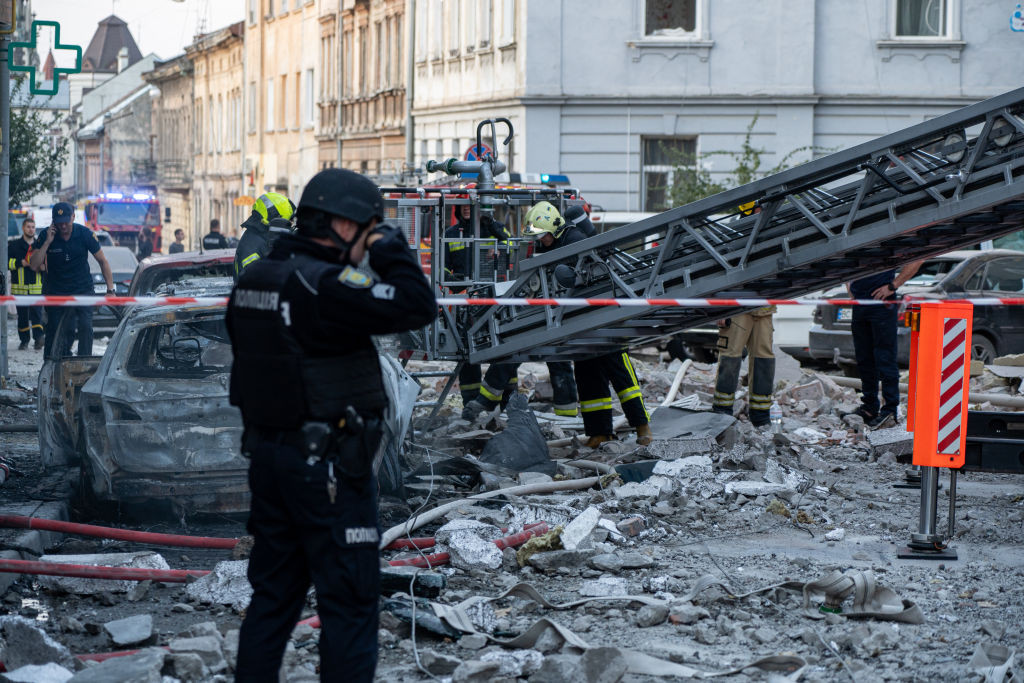 Rusia continuă atacurile sângeroase în Ucraina. Liovul, vizat de această dată de rachetele supersonice ale Moscovei