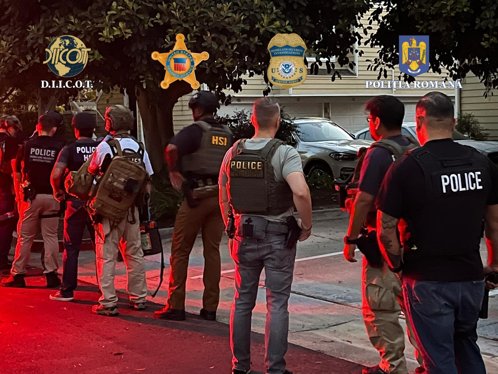 Percheziții în România și în SUA la o grupare care clona carduri peste ocean. Prejudiciul uriaș pe care l-ar fi produs