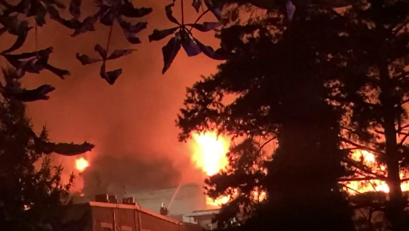 Faimoasa baie din peștera Miskolctapolca a fost închisă temporar, din cauza unui incendiu devastator