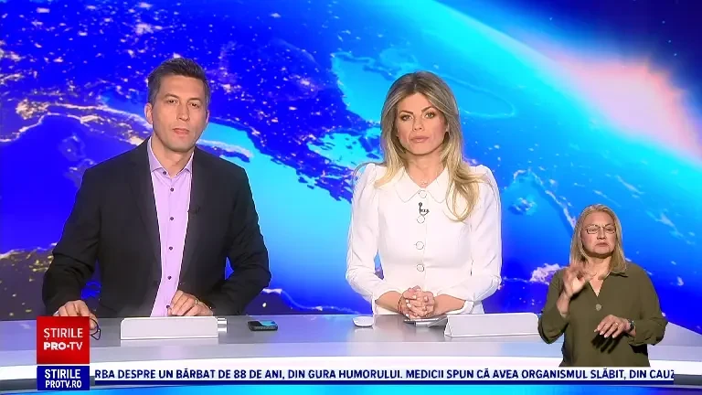 Bărbat, spulberat de o mașină pe o trecere de pietoni din Capitală. Starea în care l-au găsit medicii când au ajuns