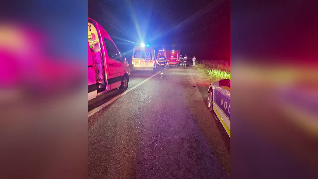 Accident grav în Brăila. Două persoane au murit, iar alte șase au fost rănite, după ce două mașini s-au izbit violent