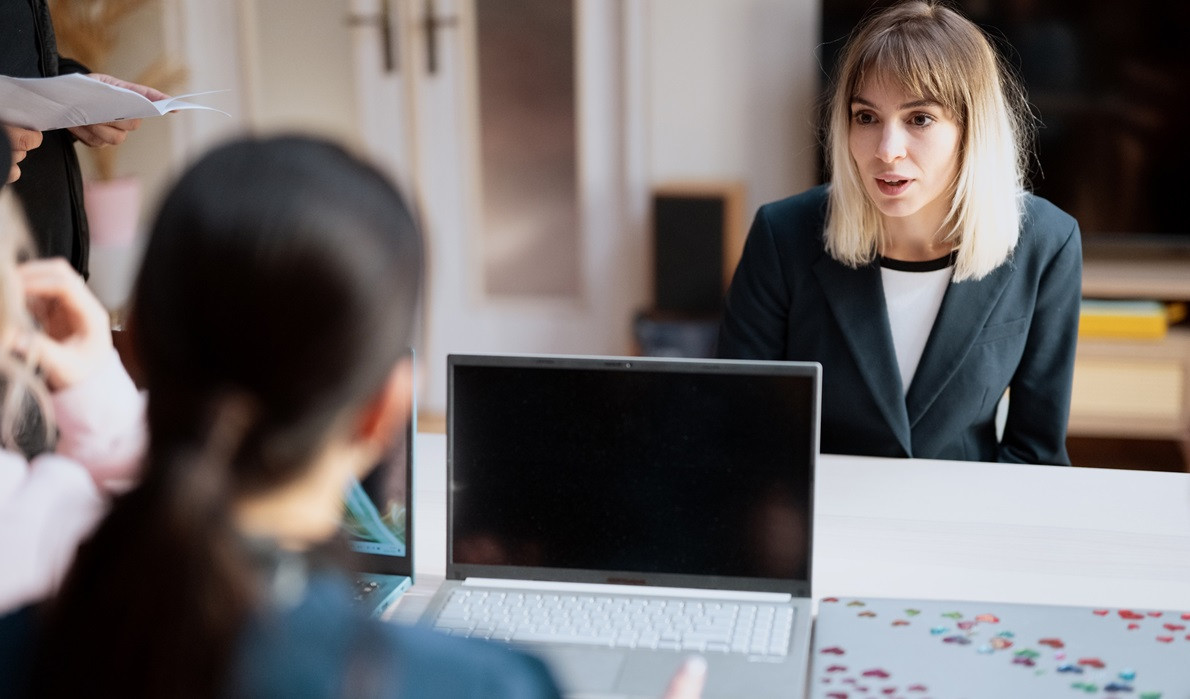 Premiera Scara B, în topul preferințelor celor de acasă! Peste un milion de telespectatori s-au uitat la primul episod