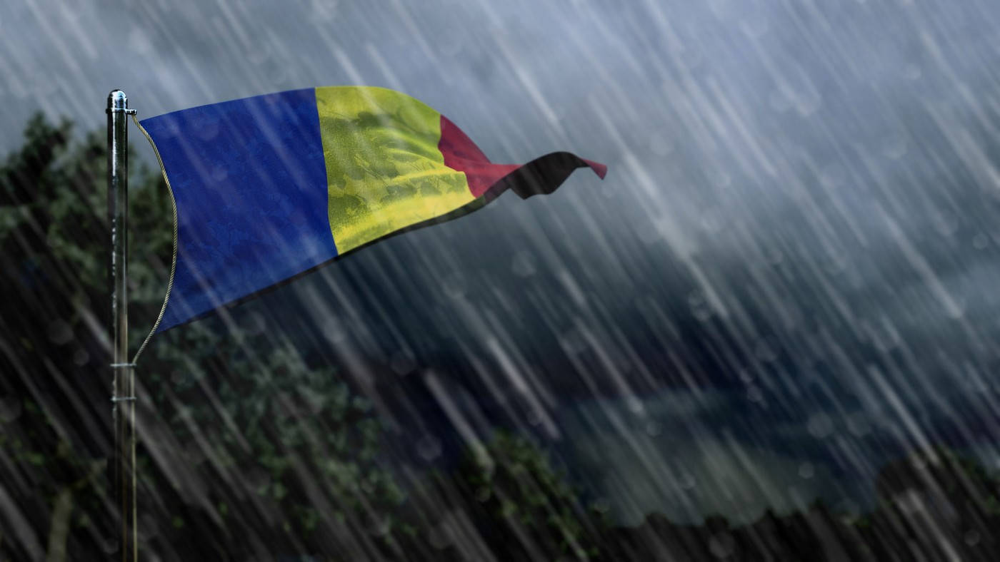 După gerul și chiar zăpezile din prima parte a lunii aprilie, acum vin ploile. Jumătate de țară se află sub avertizări