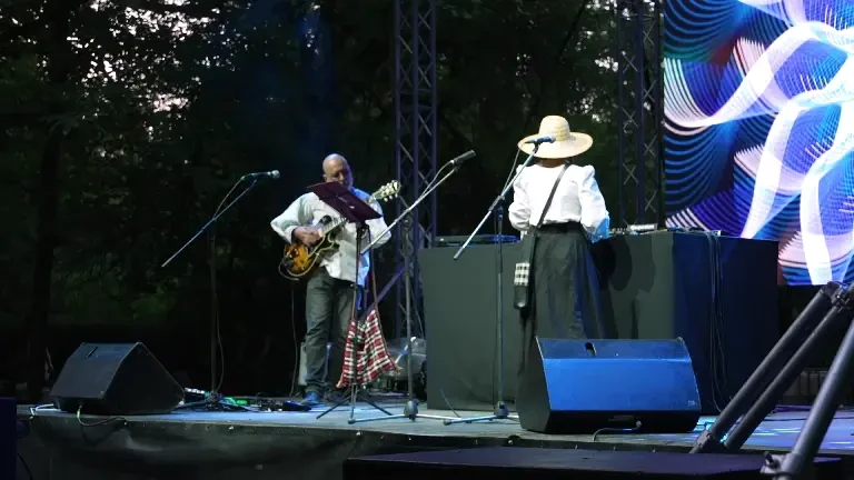 Peste 1500 de persoane au participat la a doua ediție Dor de Doină, proiectul care aduce folclorul în atenția Gen Z