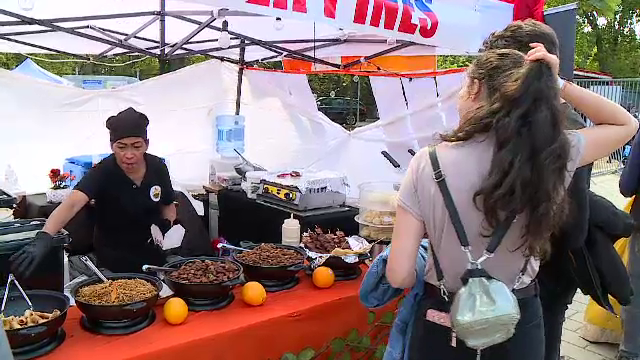 Aromele românești pătrund în bucătăria asiatică. Cum arată o porție de mici gătită de bucătarii filipinezi