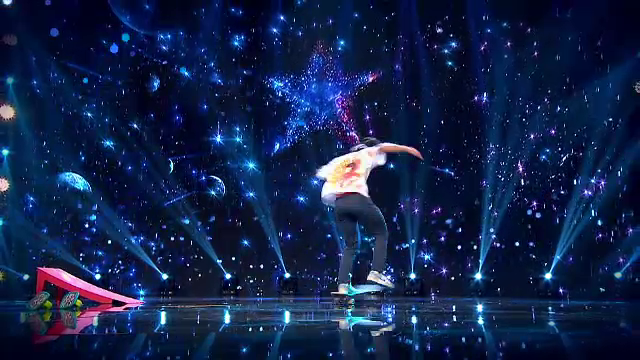 Caravana „Românii au talent” a ajuns la București. Curajoșii au la dispoziție două zile să se înscrie