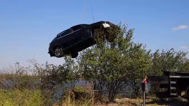 Noi detalii în cazul tânărului care a murit după ce a căzut cu mașina în lacul Pantelimon. Declarațiile părinților