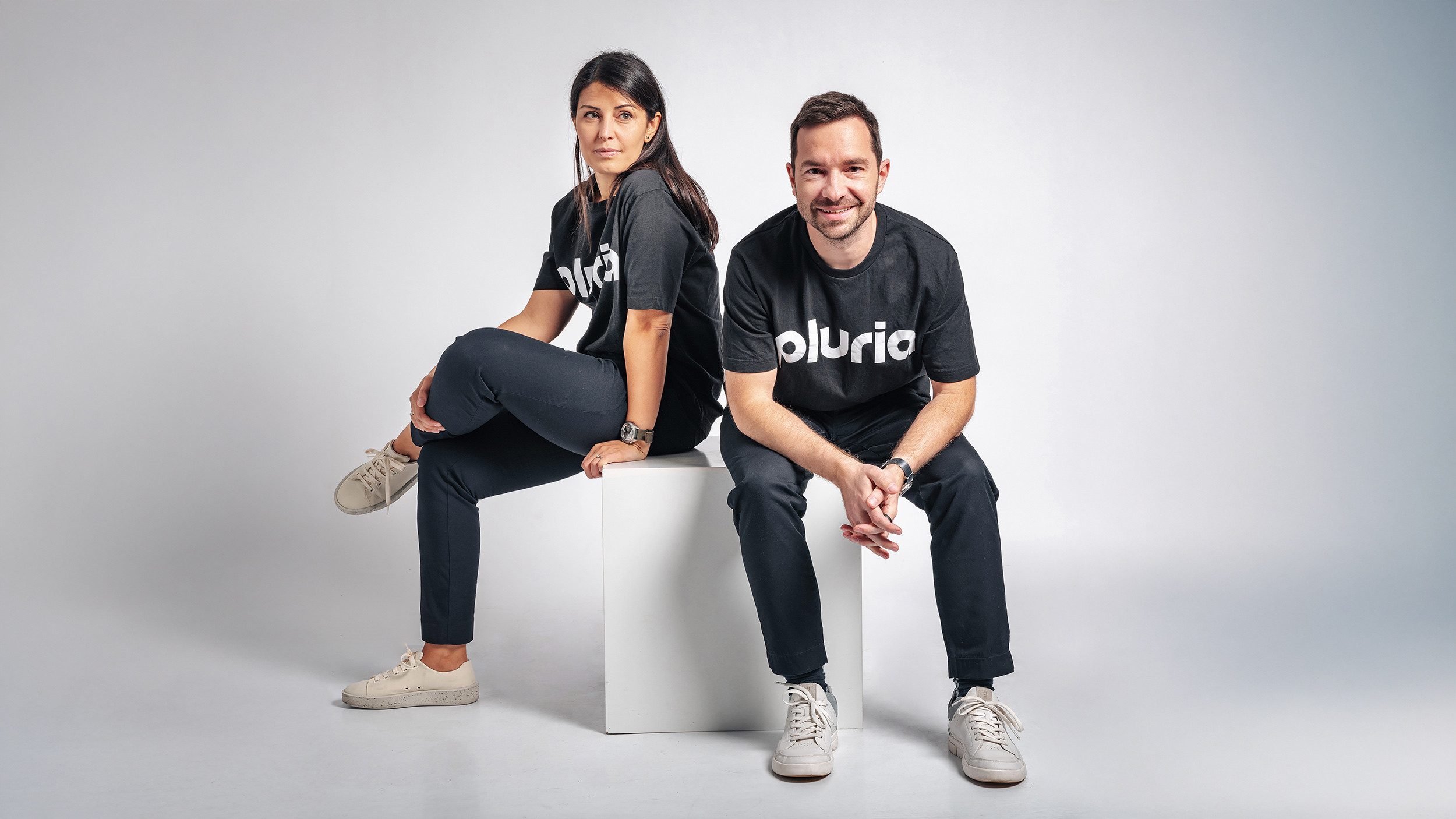 (P) Pluria anunță un upgrade major al aplicației pentru a susține colaborarea în mediul hibrid