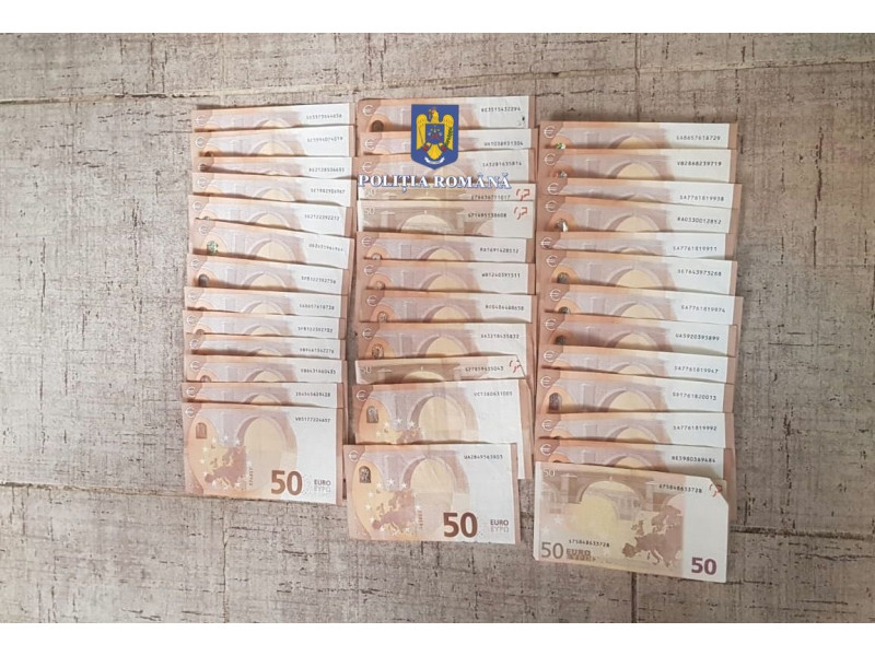 Percheziții în Vâlcea. Mascații au oprit retransmiterea ilegală a programelor TV românești