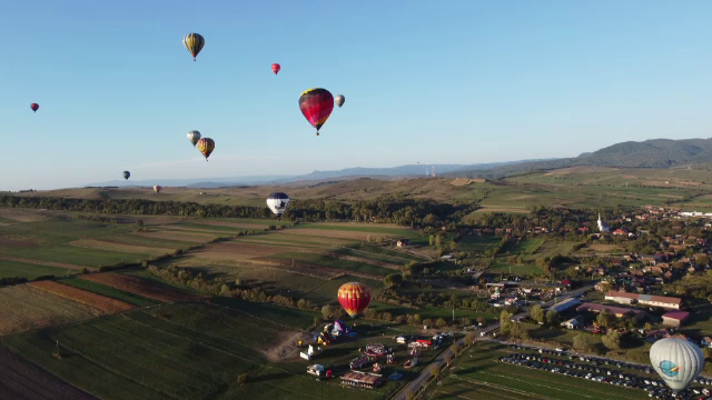Cappadocia, varianta românească. A început Parada Baloanelor cu Aer Cald la Mătrici. Cât costă o călătorie