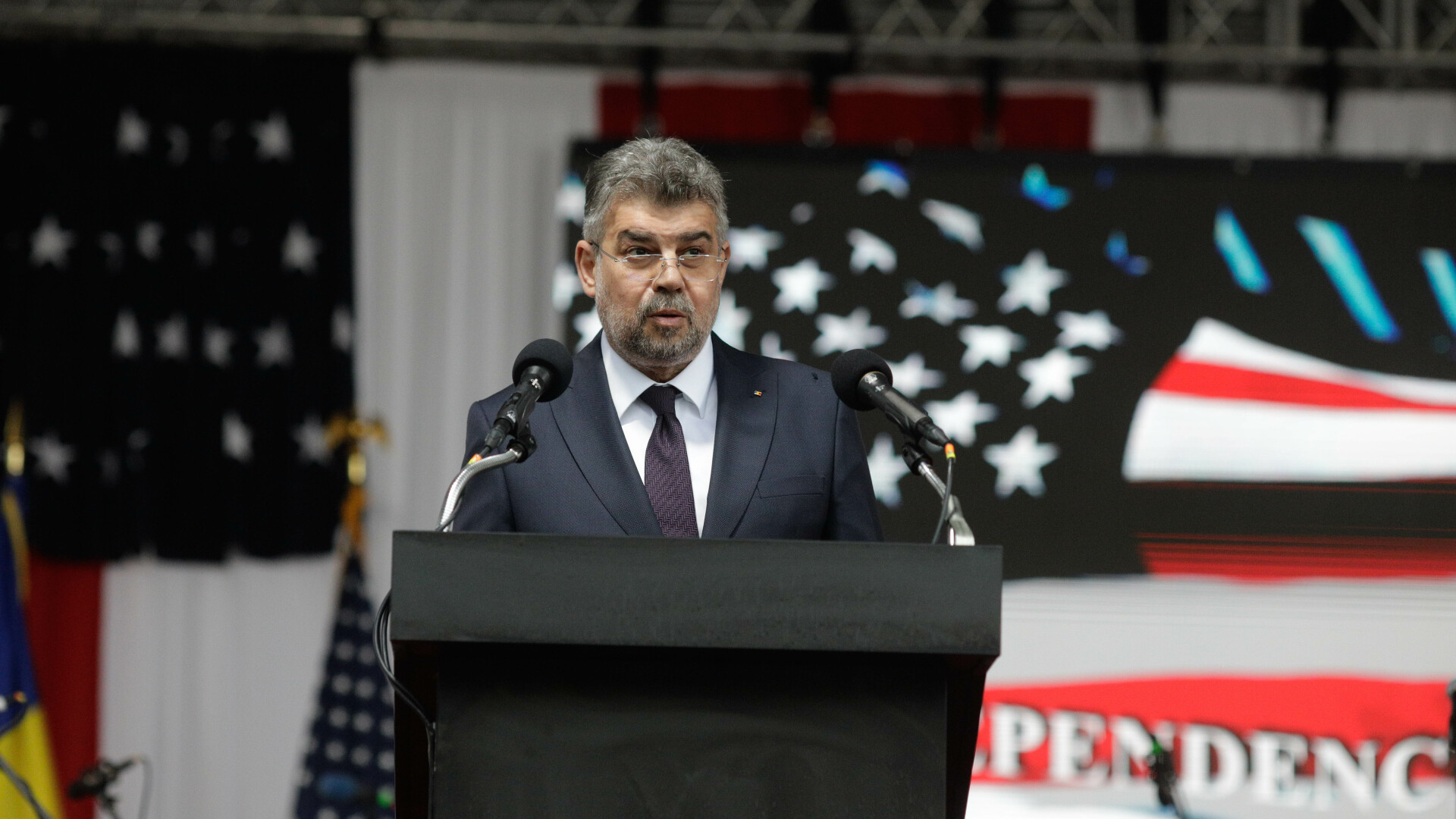 Ambasadoarea SUA în România îi taie entuziasmul lui Ciolacu. Ce se întâmplă, de fapt, cu Programul Visa Waiver