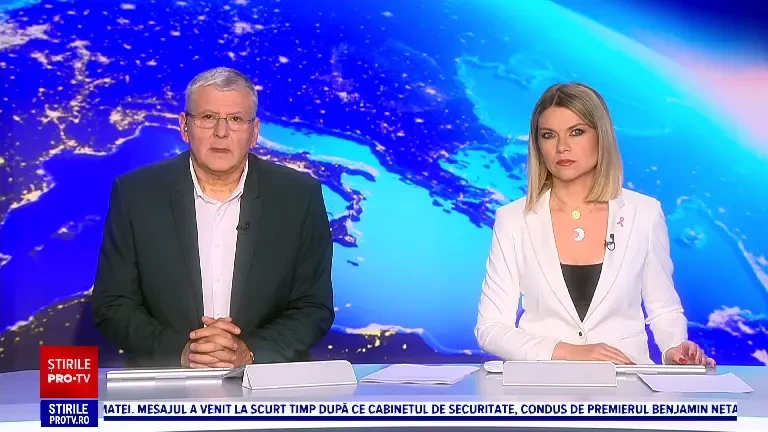 Sfârșit tragic pentru un tânăr de 18 ani din Gorj. Băiatul a murit după ce a intrat cu mașina într-un parapet