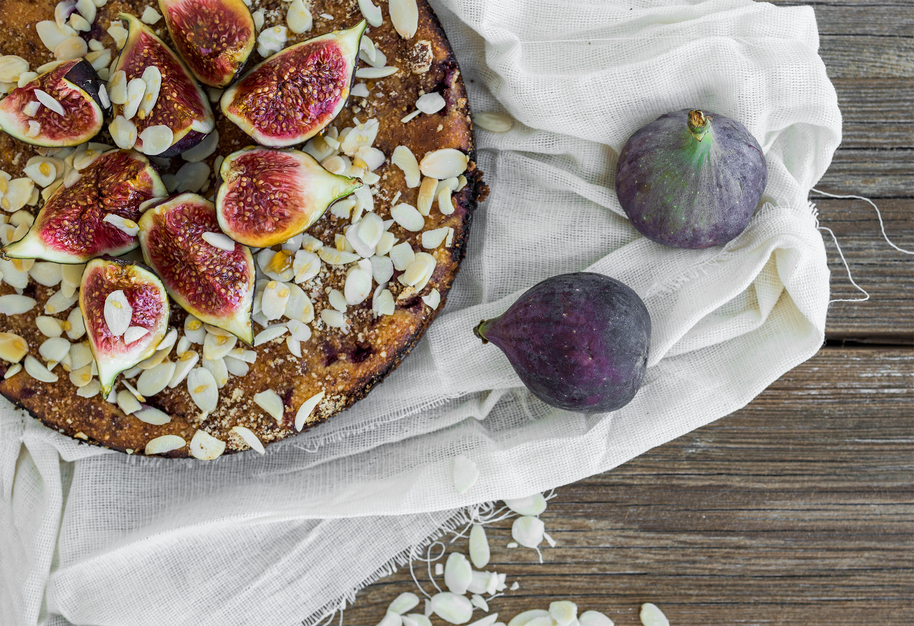 Prăjitura cu smochine, deliciul toamnei – rețete delicioase de deserturi în care smochinele sunt vedete