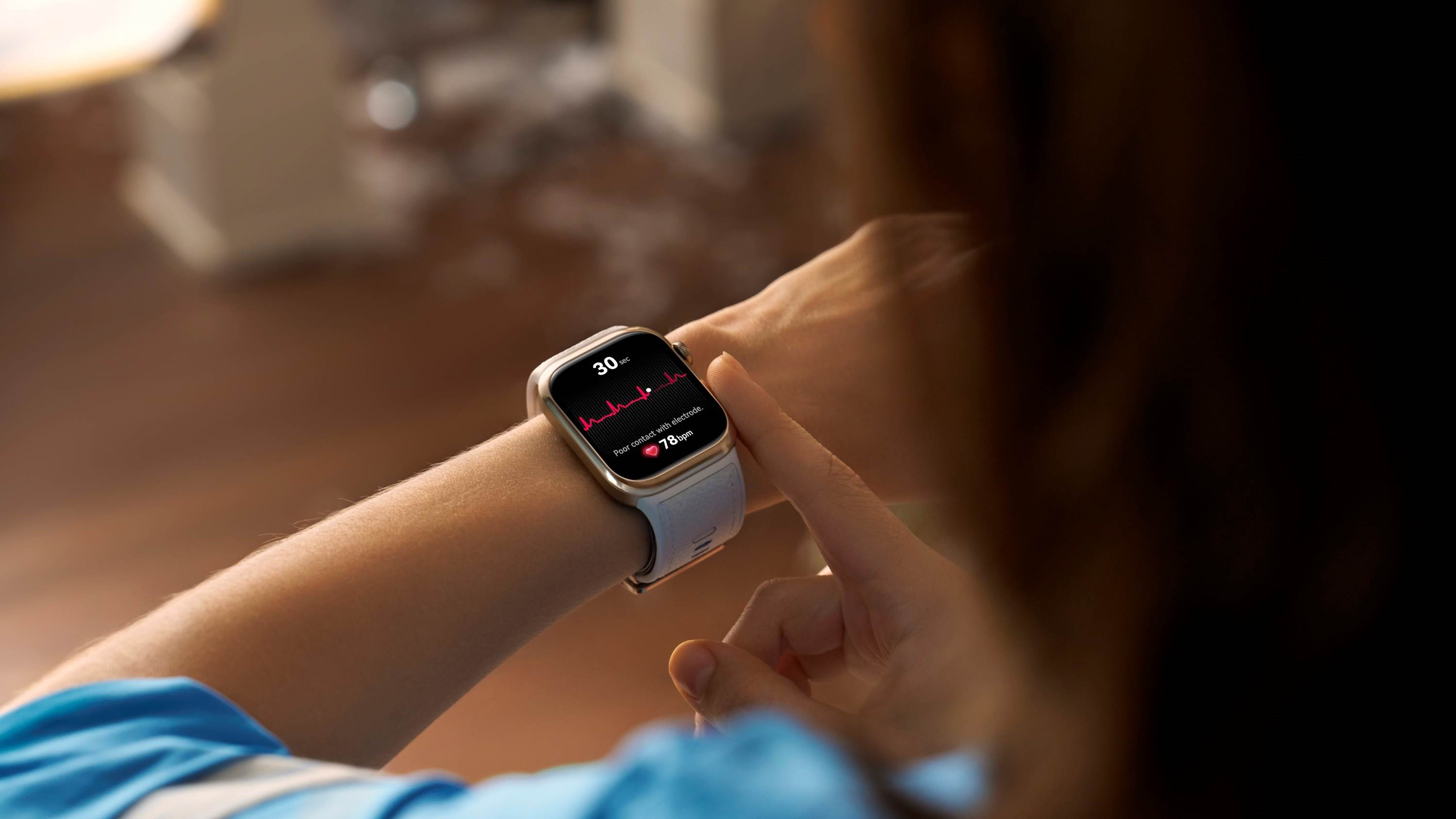 (P) HUAWEI WATCH D2 – Smartwatch-ul care îți monitorizează tensiunea arterială oriunde și oricând