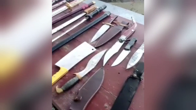 Care este motivul operațiunii de amploare din Țăndărei. Descoperirea făcută de polițiști în casele mai multor localnici