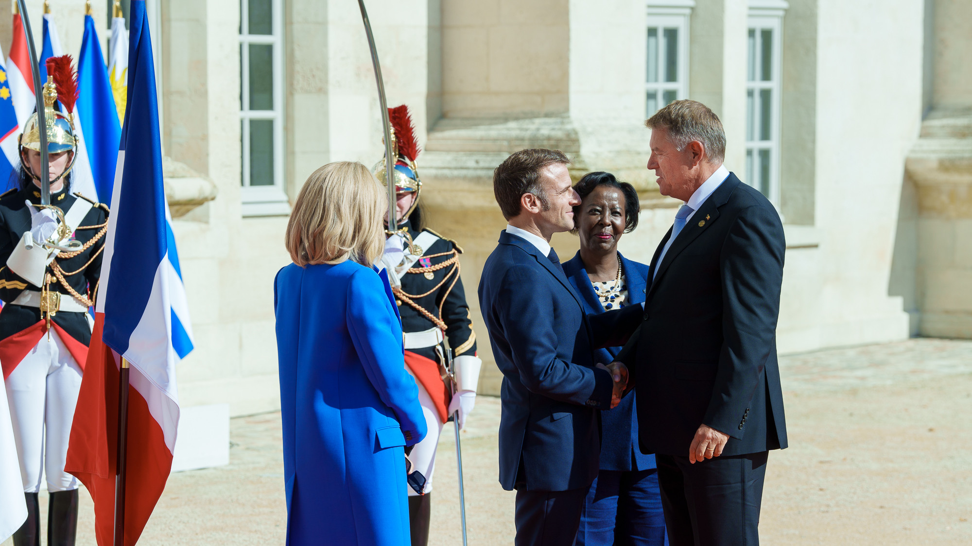 Mesajul lui Klaus Iohannis de la summitul francofoniei. Președintele a ajuns la Paris cu un avion privat, direct din Sibiu