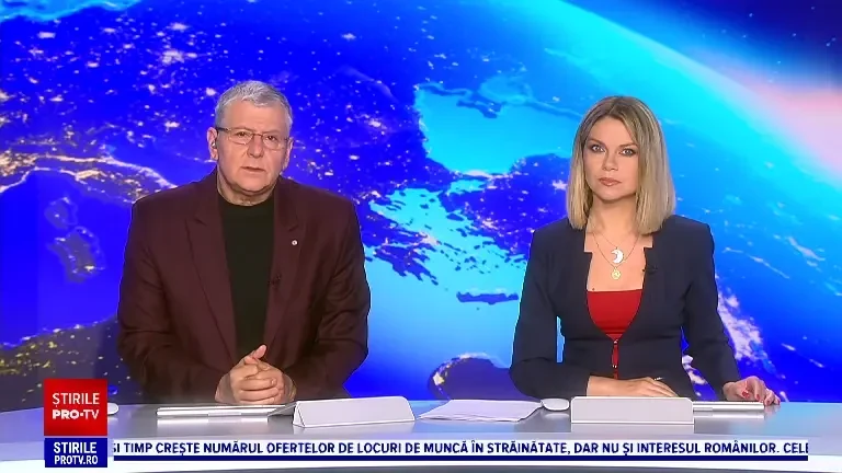 Un brașovean a adunat zeci de mașini scoase din uz pe un câmp. Ce au descoperit polițiștii că facea de fapt