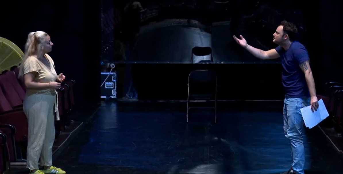 Premiere naționale și chiar mondiale pe scenele de teatru din București. Biletele se epuizează în doar câteva minute