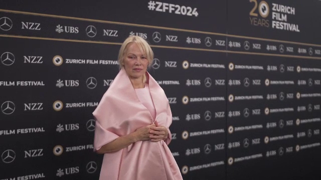Pamela Anderson revine în cinematografe înttr-un nou film. Ce rol joacă