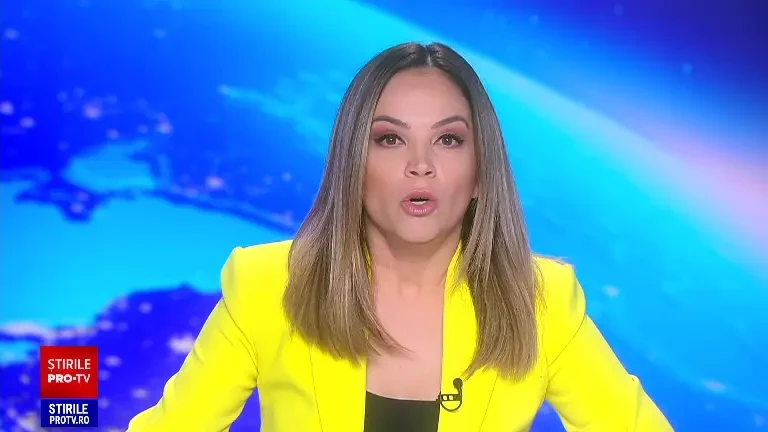 Un tânăr drogat și fără permis a intrat cu mașina în poarta unei case din Timiș. Momentul accidentului a fost filmat