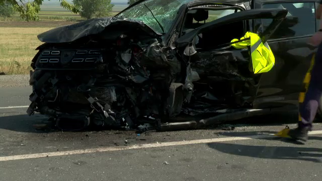 Indivizii care înscenau accidente rutiere pentru a încasa ilegal despăgubirile, plasați sub control judiciar