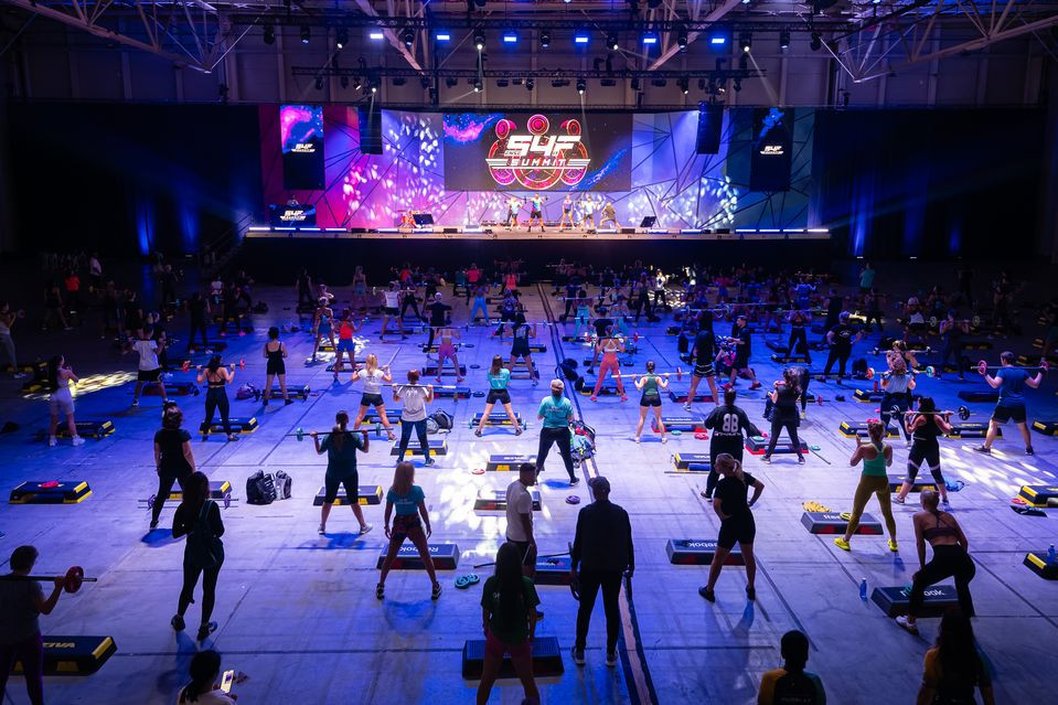 (P) Sense4FIT Summit și Matrix au oferit o experiență unică pentru iubitorii de Body Building