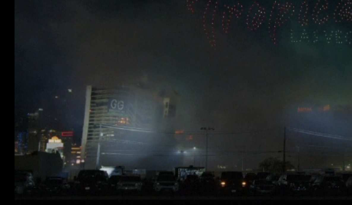 Hotelul Tropicana, pus la pământ în câteva secunde de o implozie controlată. Ce se va construi în loc