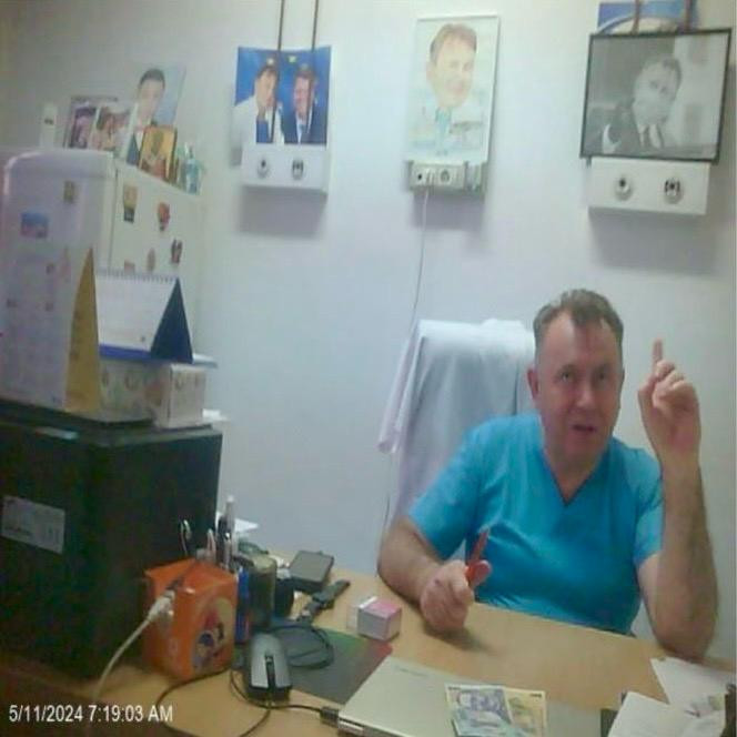 FOTO. Primele imagini cu fostul ministru Nelu Tătaru într-un cabinet medical, având sume de bani pe birou