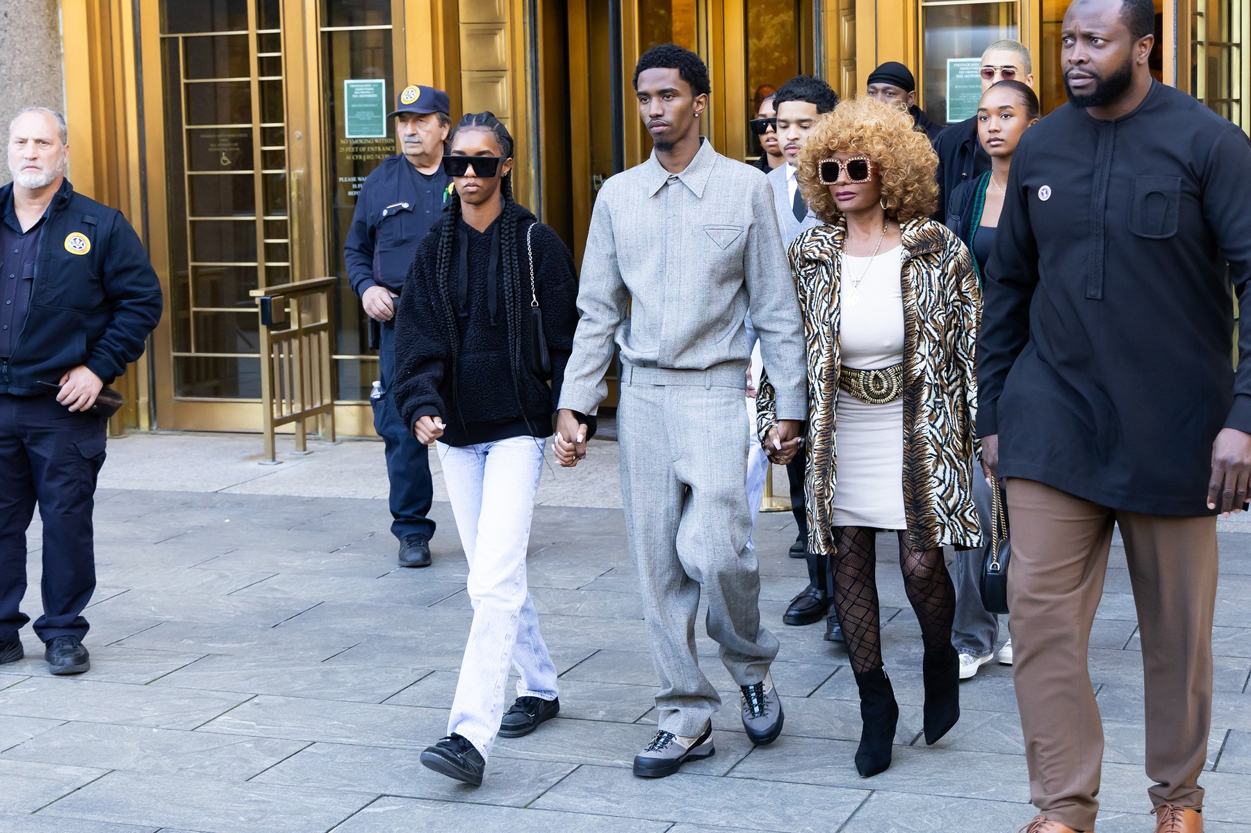 Cum a apărut mama lui P. Diddy, la 84 de ani, la tribunal. A mers să își apere fiul care se află în închisoare. GALERIE FOTO