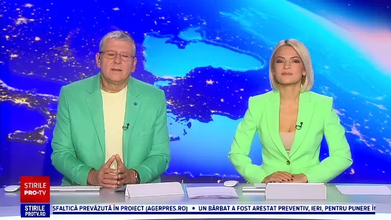 Spectacol cu Aurora Boreală pe cerul României. Imaginile surprinse de fotografii profesioniști și amatori