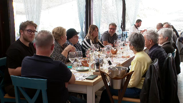 Motivul pentru care românii iau cu asalt litoralul chiar și în extrasezon, pe vreme mohorâtă. ”Este foarte aglomerat”