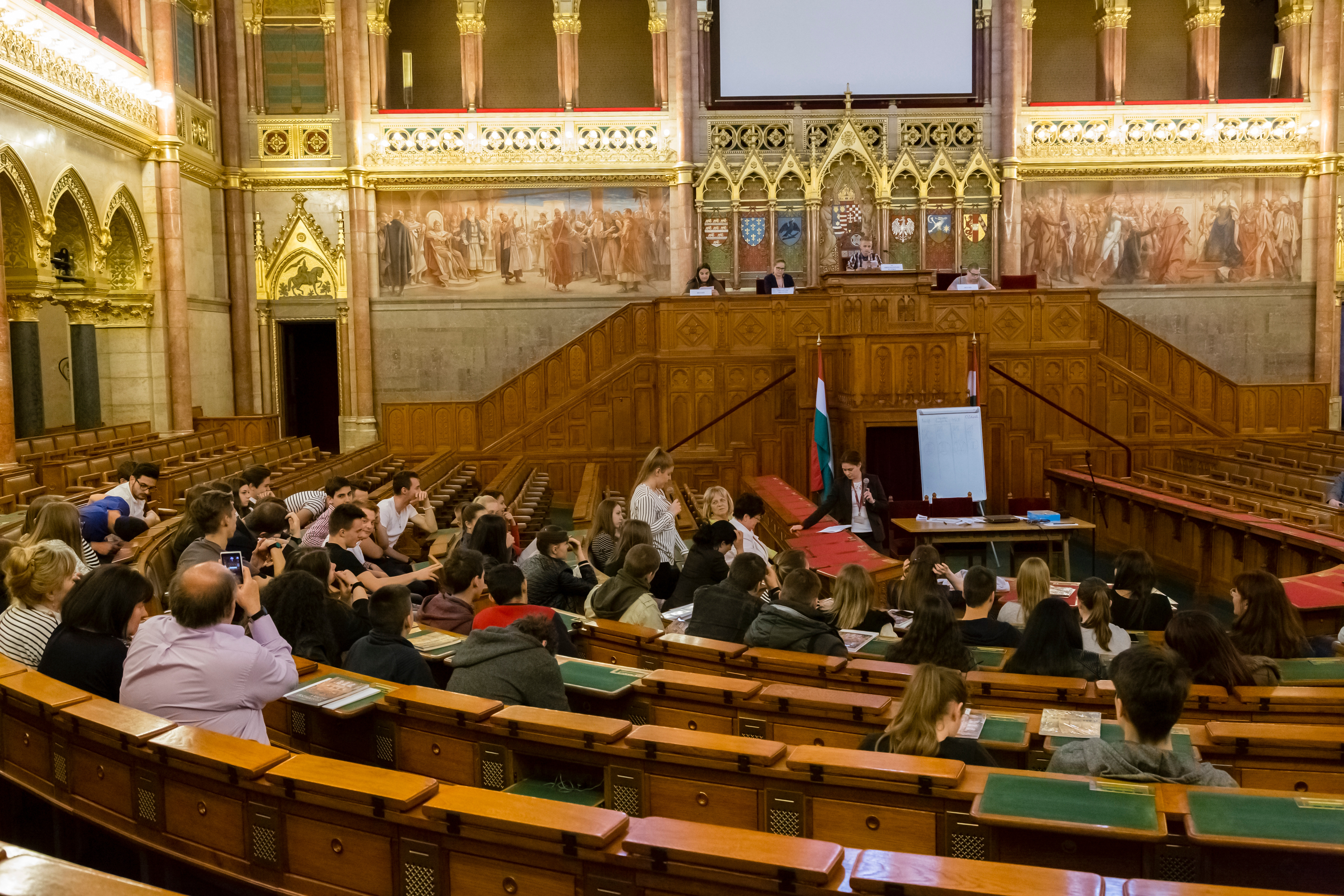 Un deputat a fost amendat cu 35.000 de euro pentru un cuvânt rostit în Parlamentul Ungariei. Cum i-a zis lui Viktor Orban