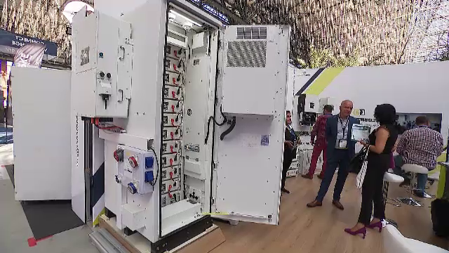 Românii care și-au instalat fotovoltaice caută acum și o baterie de stocare a energiei. Ce spun specialiștii