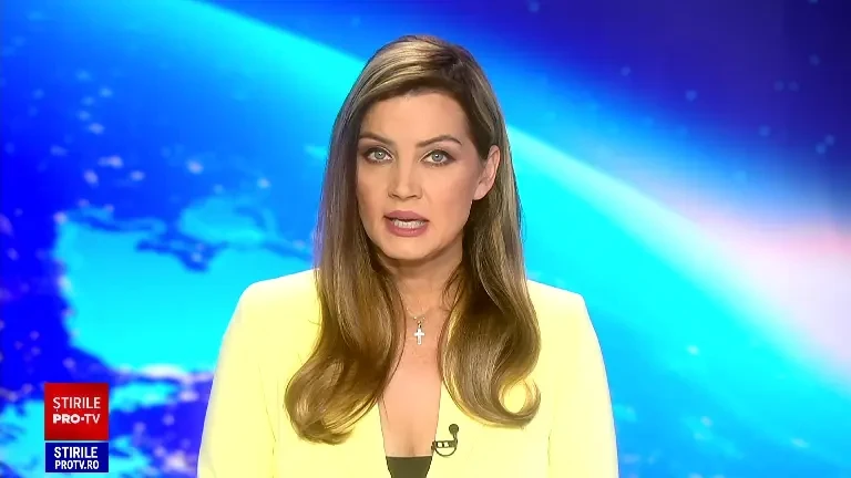 Influencerul „Adrian Elicopter de Luptă”, luat pe sus și încătușat de polițiști, după o urmărire în trafic prin Pitești