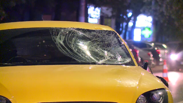 Un bărbat de origine nepaleză a murit după ce a traversat strada prin loc nepermis și a fost lovit de o mașină, în București