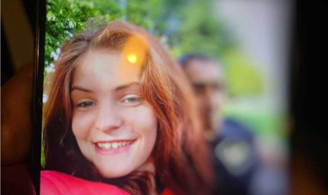 Alertă în Cluj. O tânără de 20 de ani și fiica ei de 3 ani, date dispărute. Semnalmente fetelor